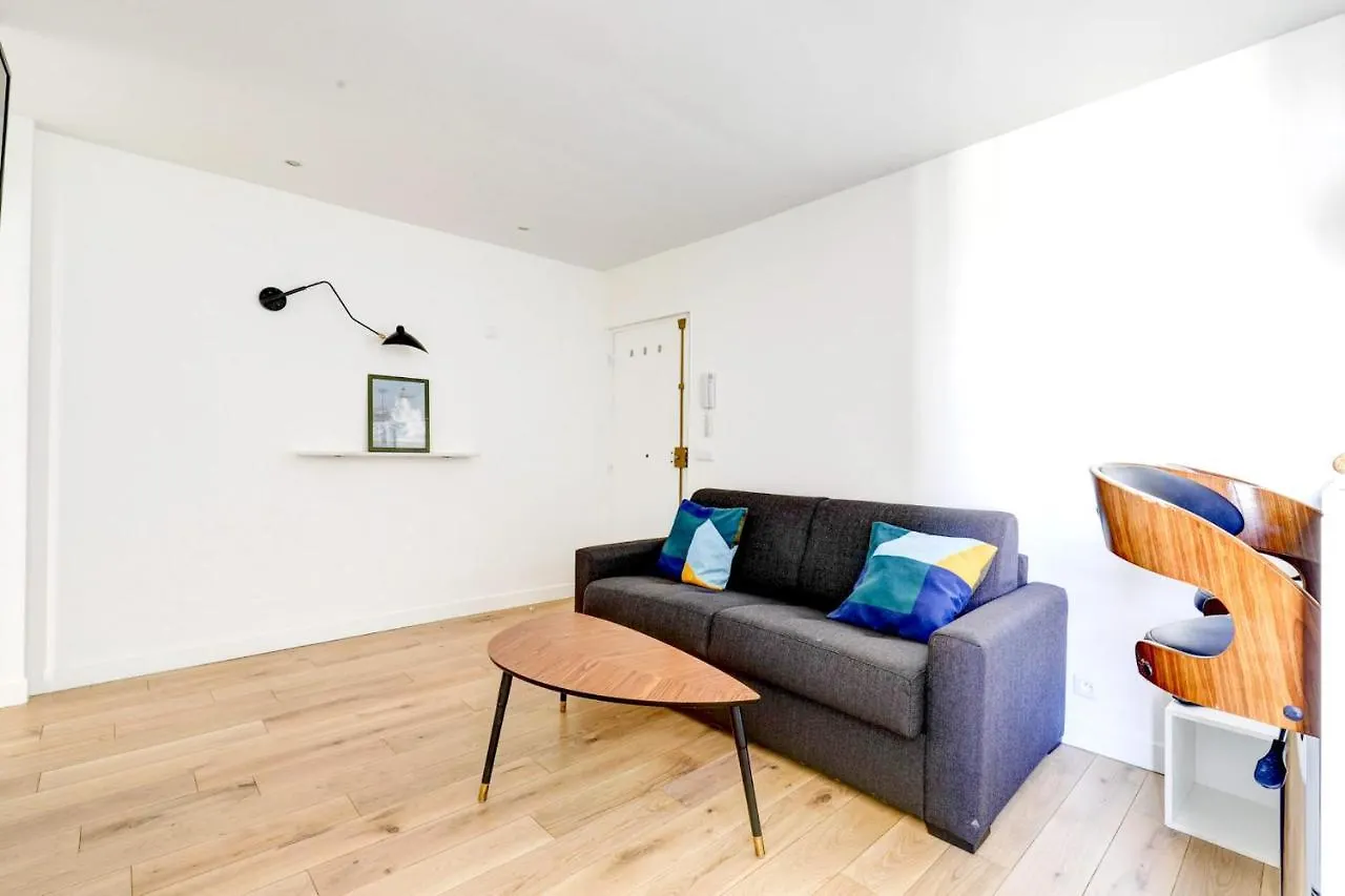 Tuileries - Louvre City Apartment 0*, Paris França